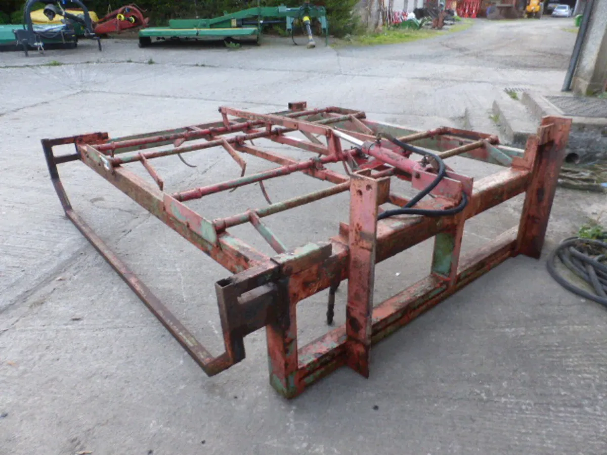 Cook Flat 8 Bale Grab - Image 3