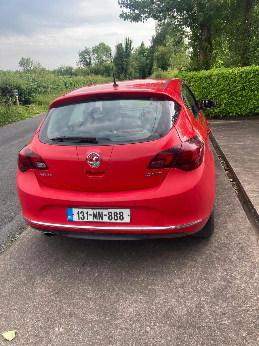131 Vauxhall Astra 2.0CDTi Elite - Image 3