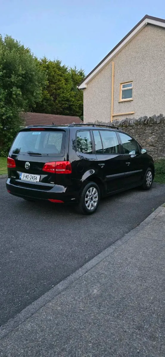 Volkswagen Touran 1.6tdi NCT/TAX - Image 1