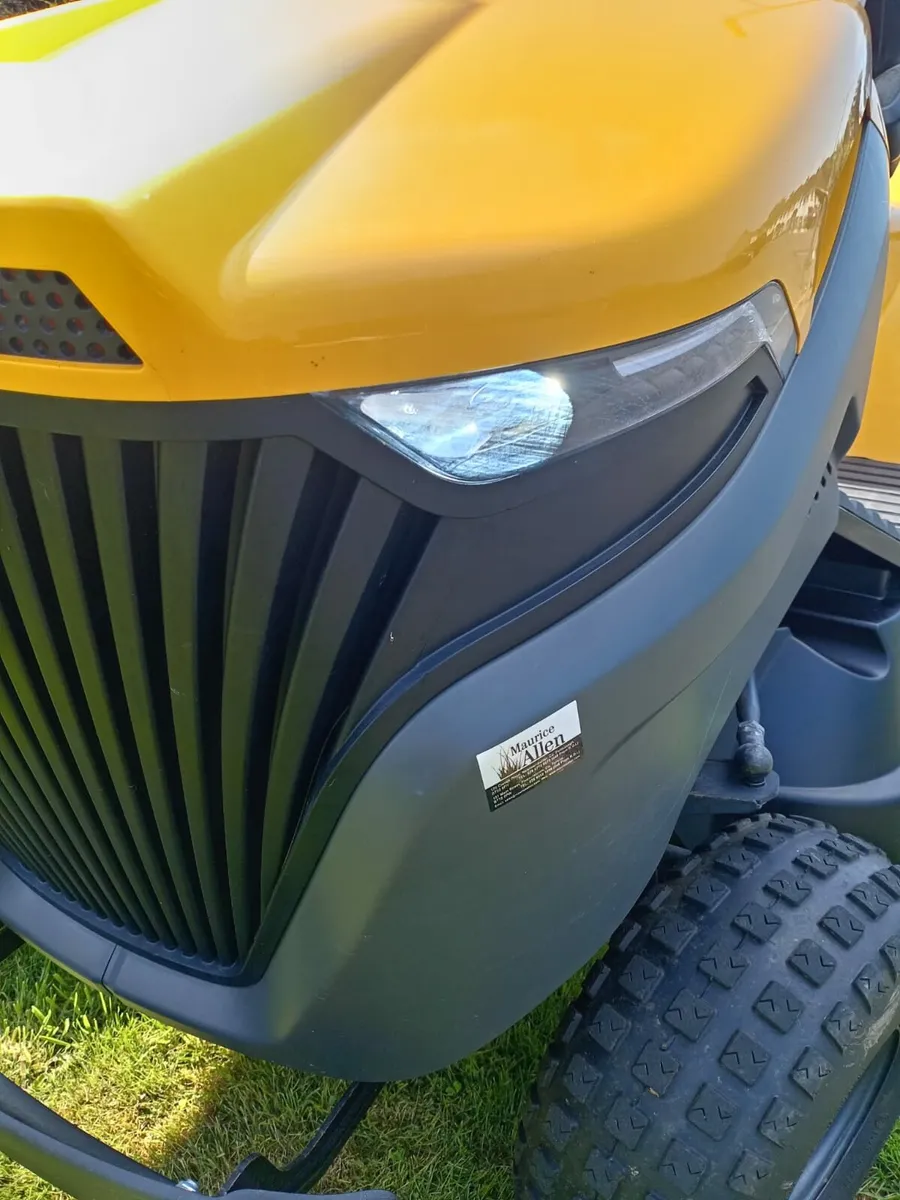 2023 stiga petrol ride on lawnmower - Image 2