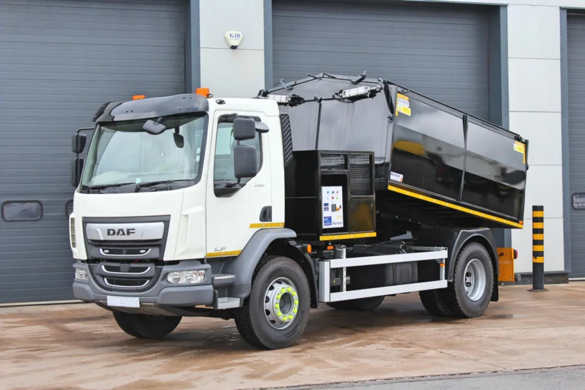 2025 DAF LF 260 4X2  18 TON TIPPING HOTBOX - Image 3