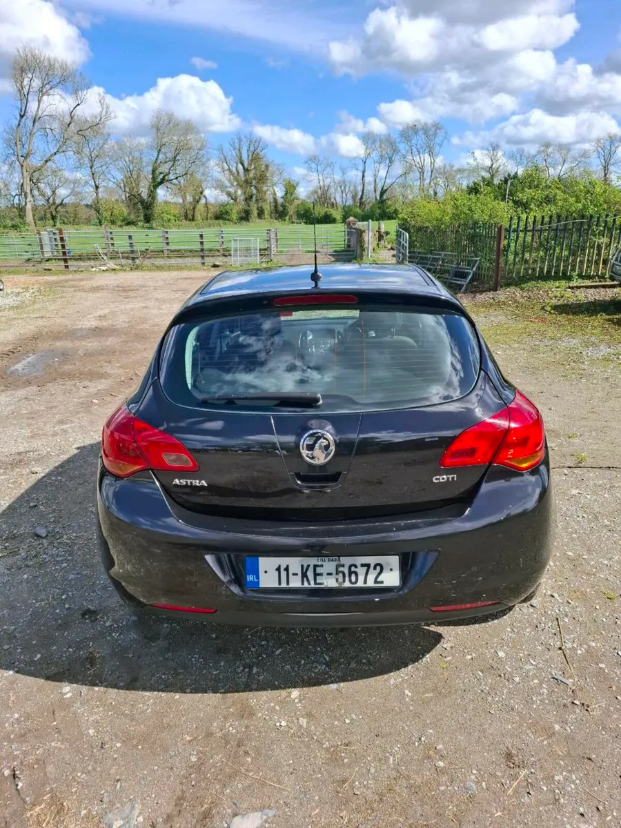 Vauxhall Astra - Image 4