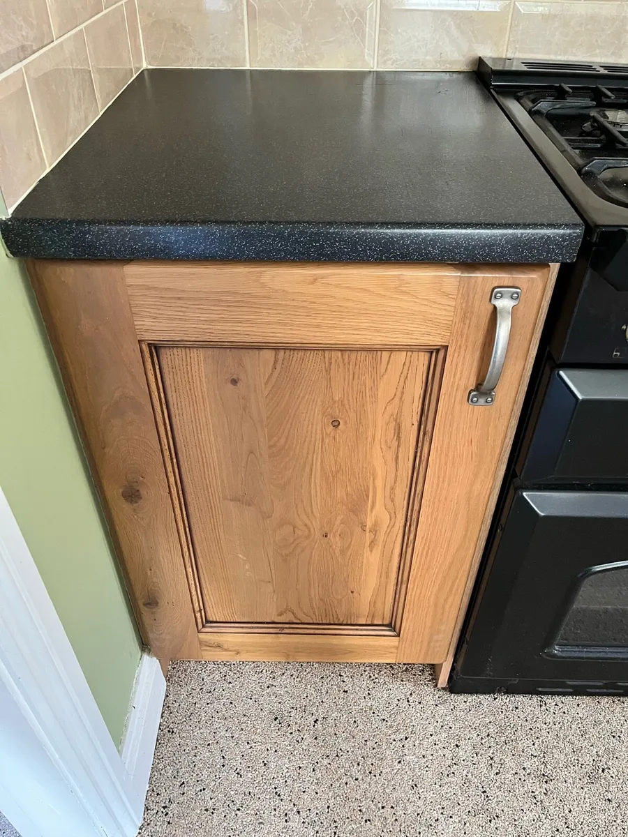 Kitchen / utility / island with wine rack - Image 4
