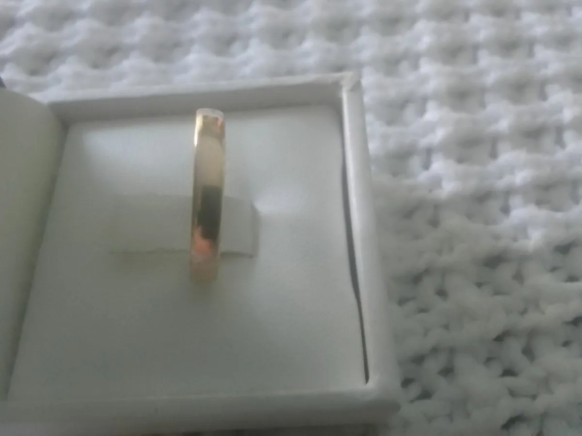 VICTORIAN 9CT YELLOW GOLD BAND RING SIZE N - Image 2