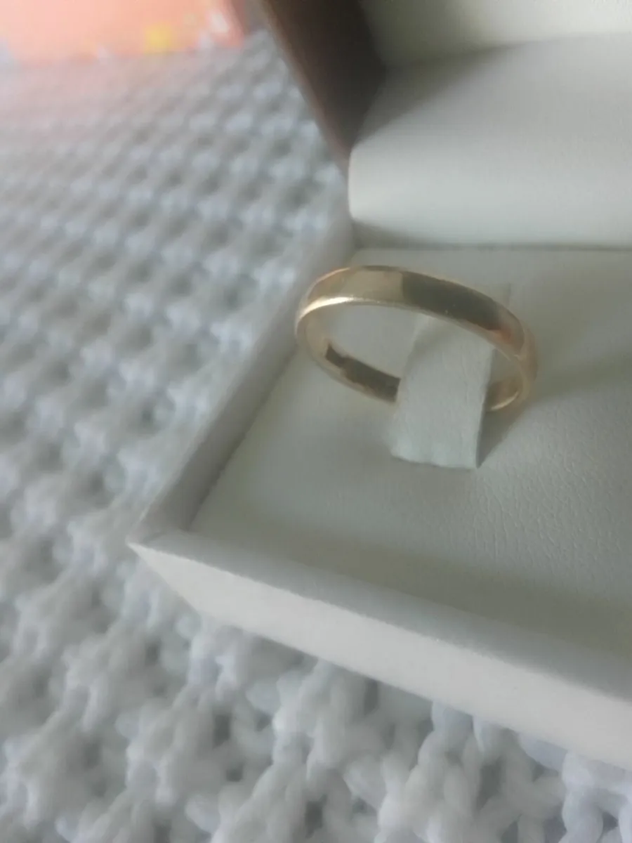 VICTORIAN 9CT YELLOW GOLD BAND RING SIZE N - Image 3