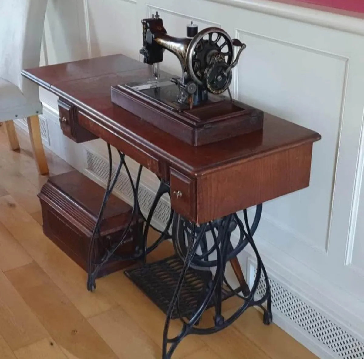 Antique Sewing Machine - Image 2