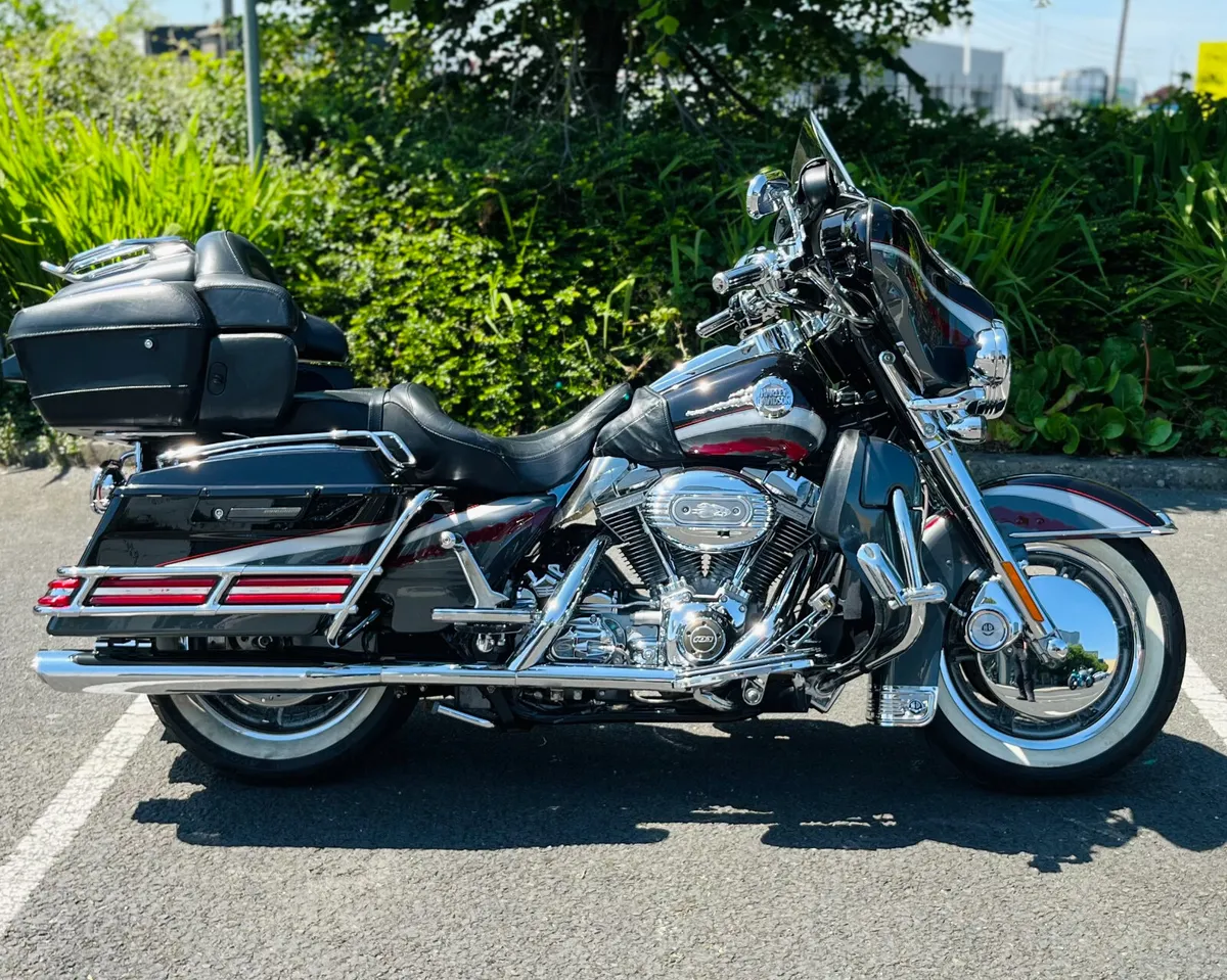HARLEY-DAVIDSON ELECTRA GLIDE CVO TT - Image 1