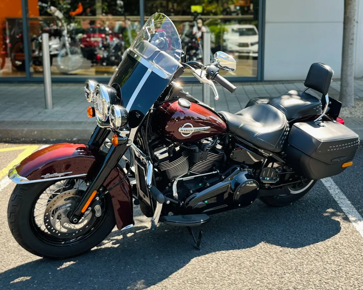 HARLEY-DAVIDSON HERITAGE SOFTAIL CLASSIC - Image 3