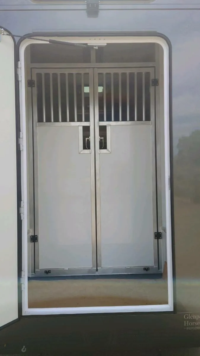 New & Used Stallion Stalls - Image 3