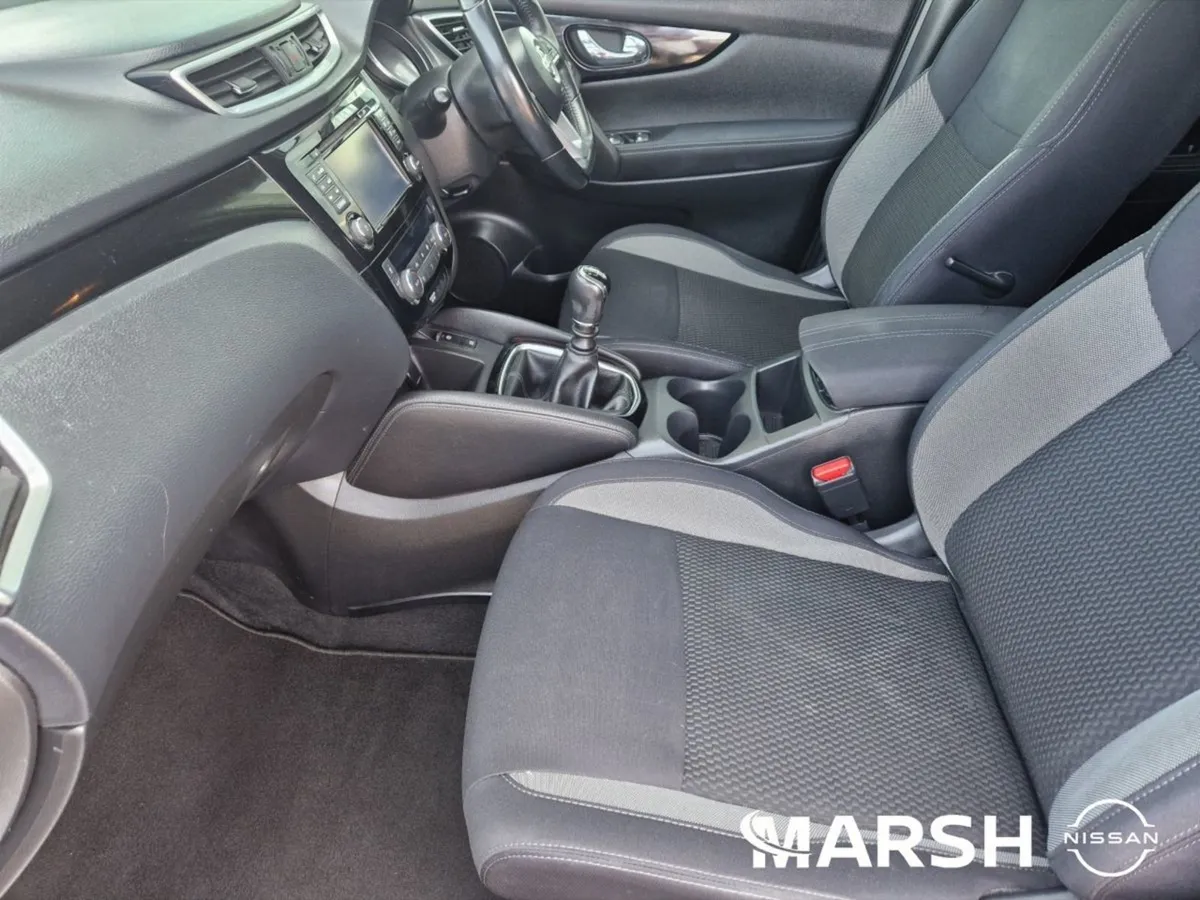 Nissan QASHQAI 1.5 SV SP 18 4DR - Image 4