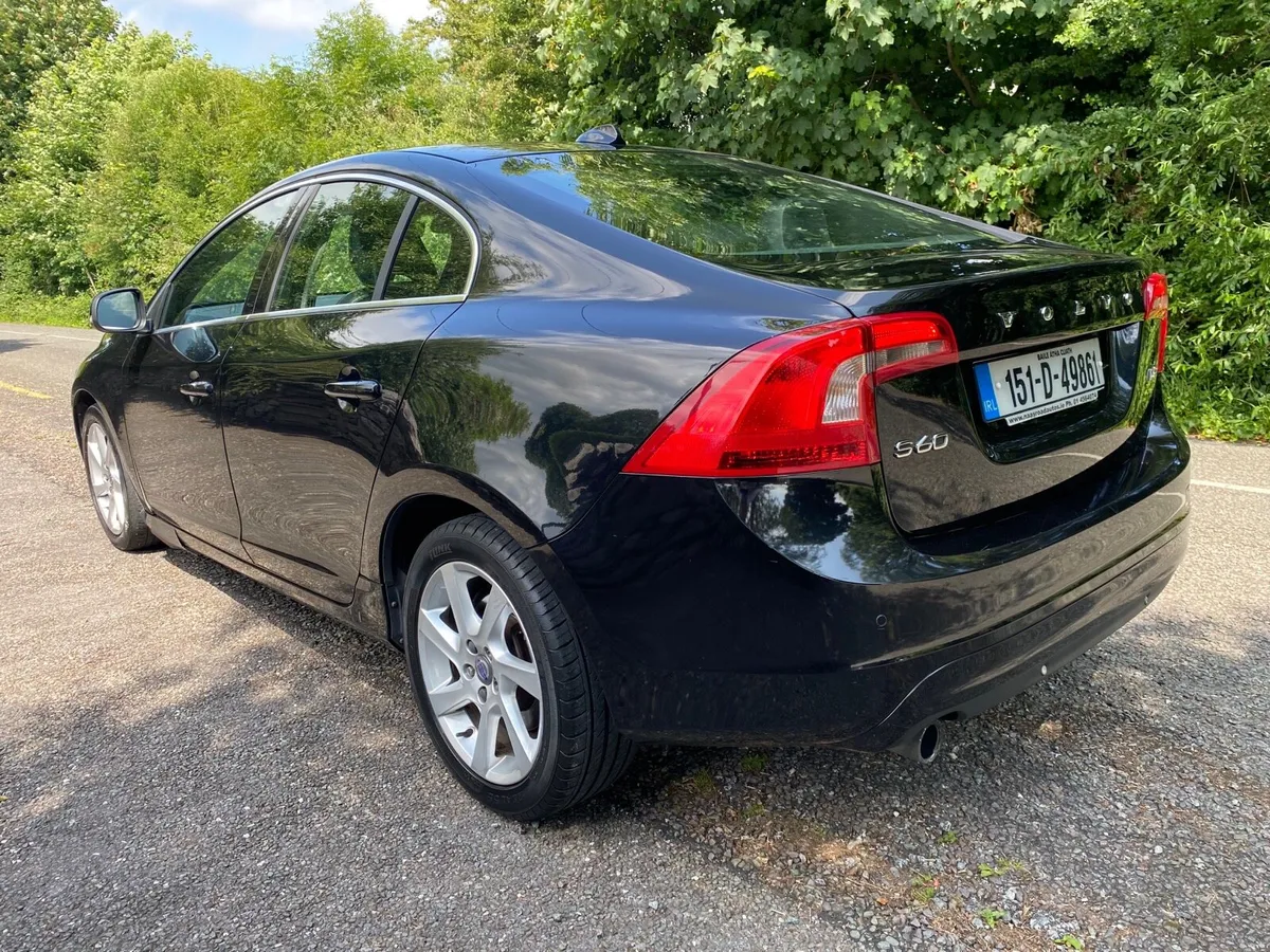 151 VOLVO S60 20 D2 SE NAV - Image 3