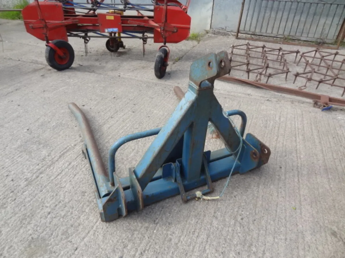 Fleming Single Bale Lifter - Image 4