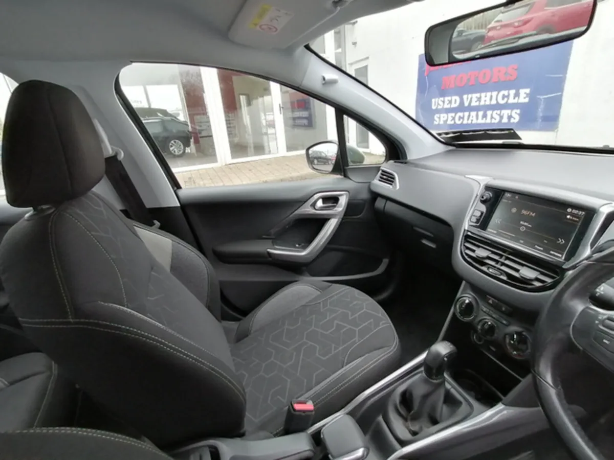 Peugeot 2008 2017 - Image 3
