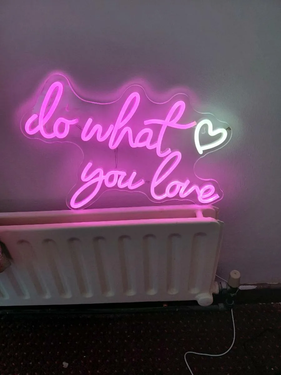 Neon sign - Image 1