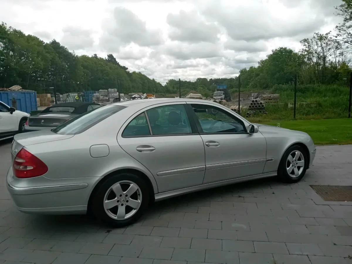 Mercedes e class e220 d automatic - Image 1
