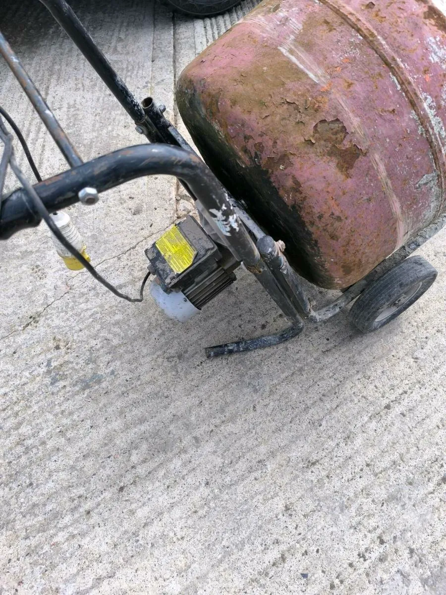 Cement mixer - Image 3