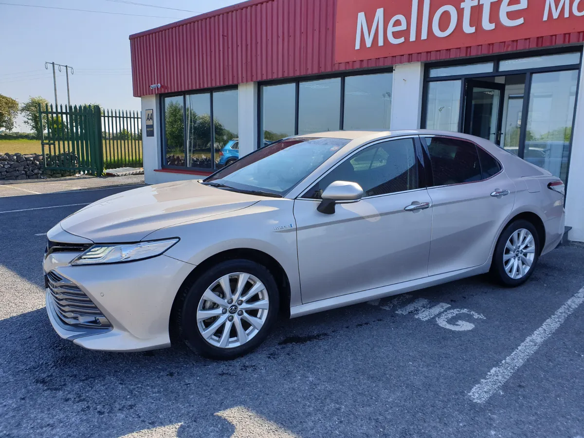 TOYOTA CAMRY 2.5 HYBRID AUTO - Image 2