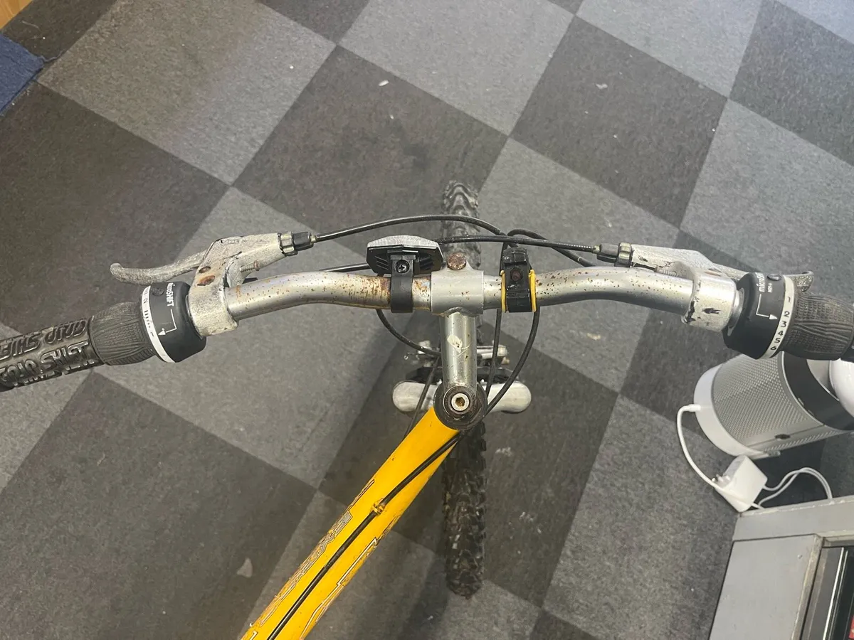 Falcon Bike - Image 4