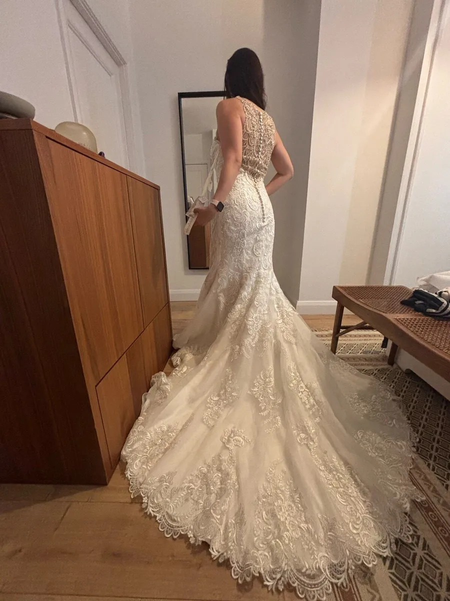 ✨ BRAND NEW wedding dress – never worn! ✨ - Image 3