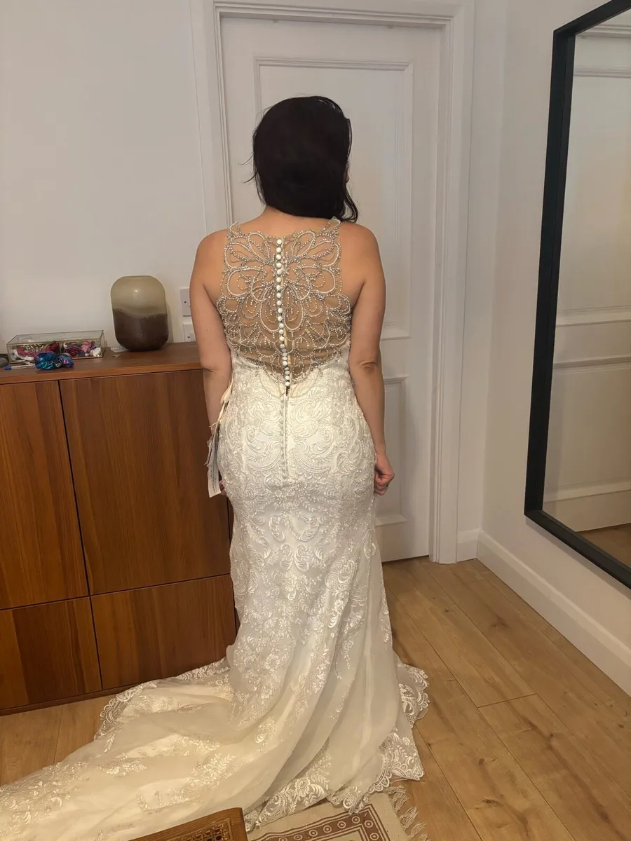 ✨ BRAND NEW wedding dress – never worn! ✨ - Image 1