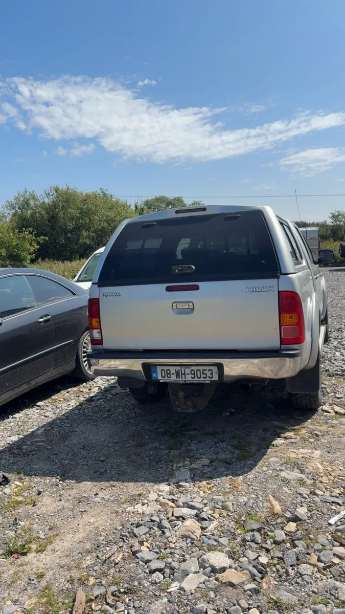 Toyota Hilux for breaking - Image 3