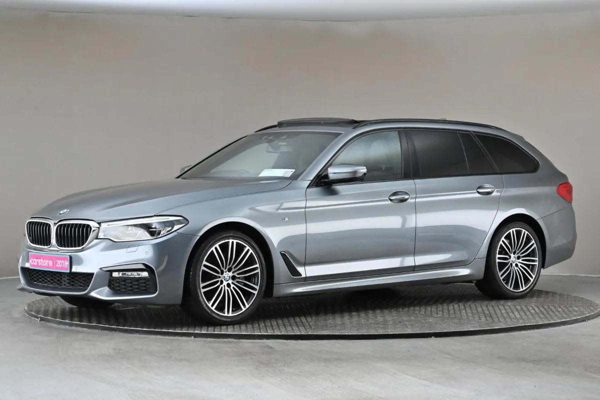 BMW 5 Series 520 D G31 M Sport Touring  sunroof h - Image 4