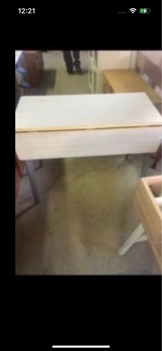 Drop leaf table - Image 1