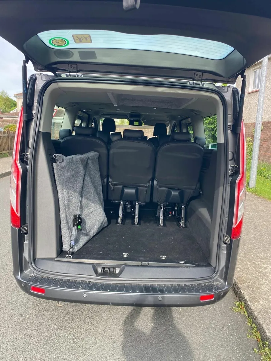 Ford Tourneo 2021 - Image 2