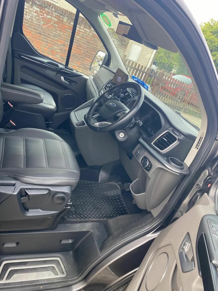 Ford Tourneo 2021 - Image 4