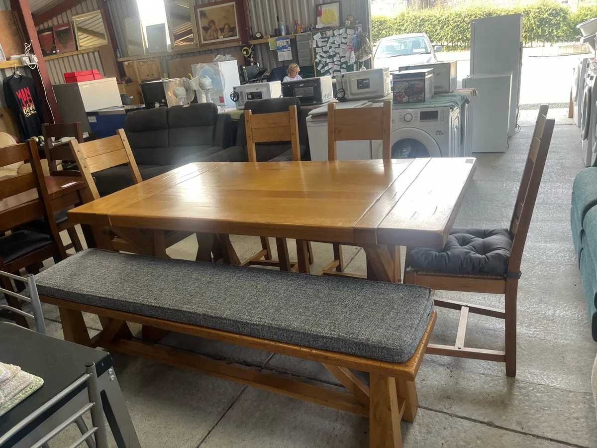 Oak table and 4 chairs and bench - Image 1