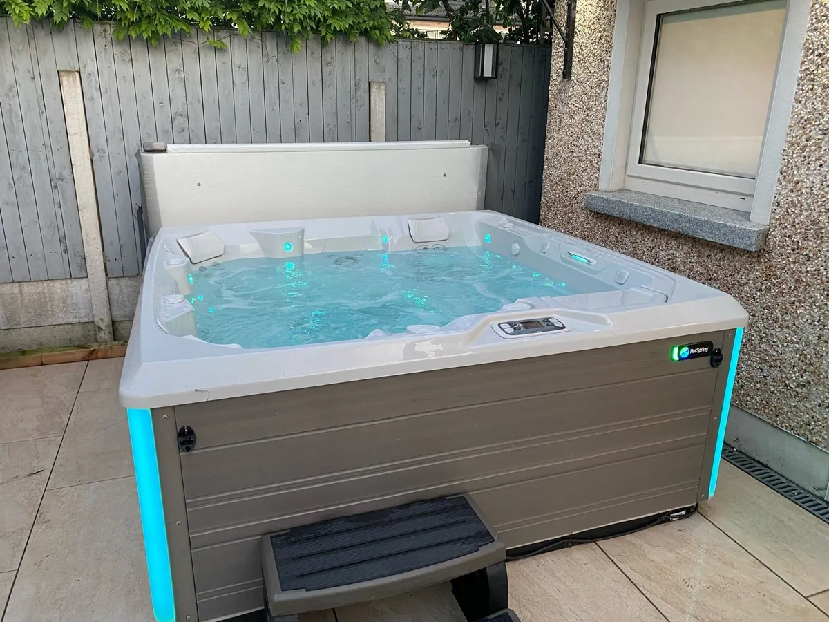 Hotsprings Spa / Hot Tub - Image 3