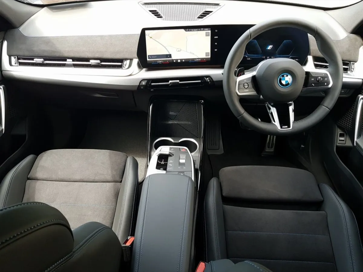 BMW iX2 Edrive20 M Sport - Image 4