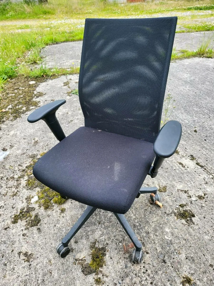 Office Chairs - Image 2