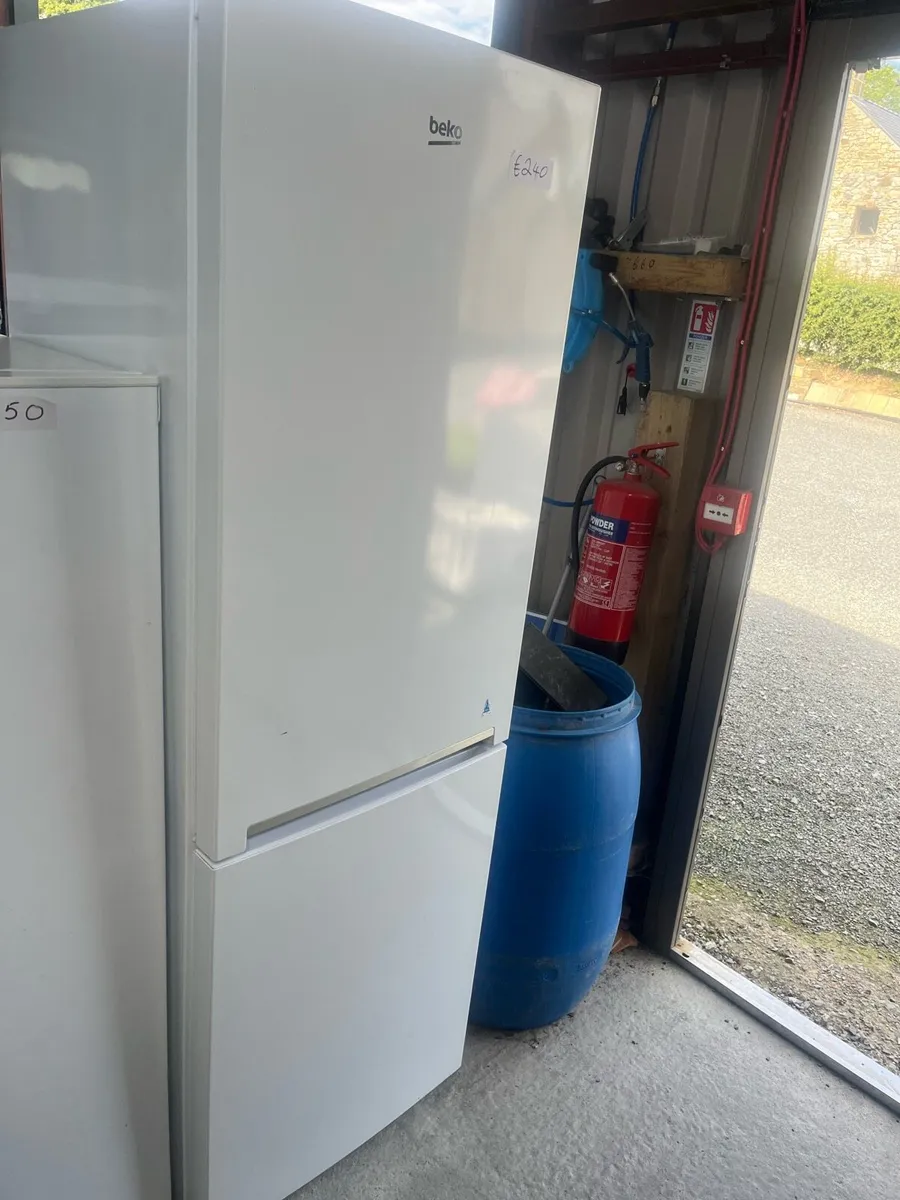 Beko fridge freezer - Image 1