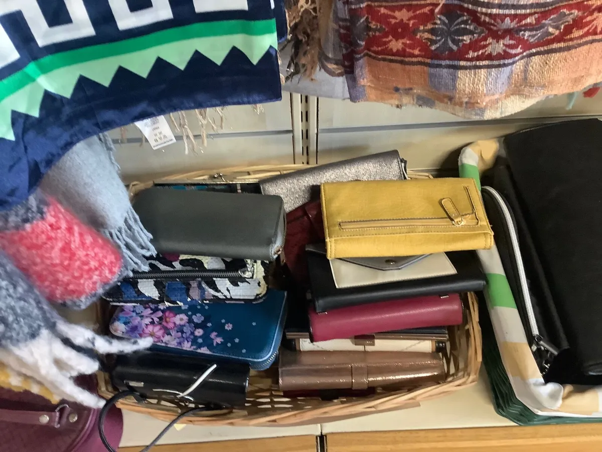 Job lot - Image 4