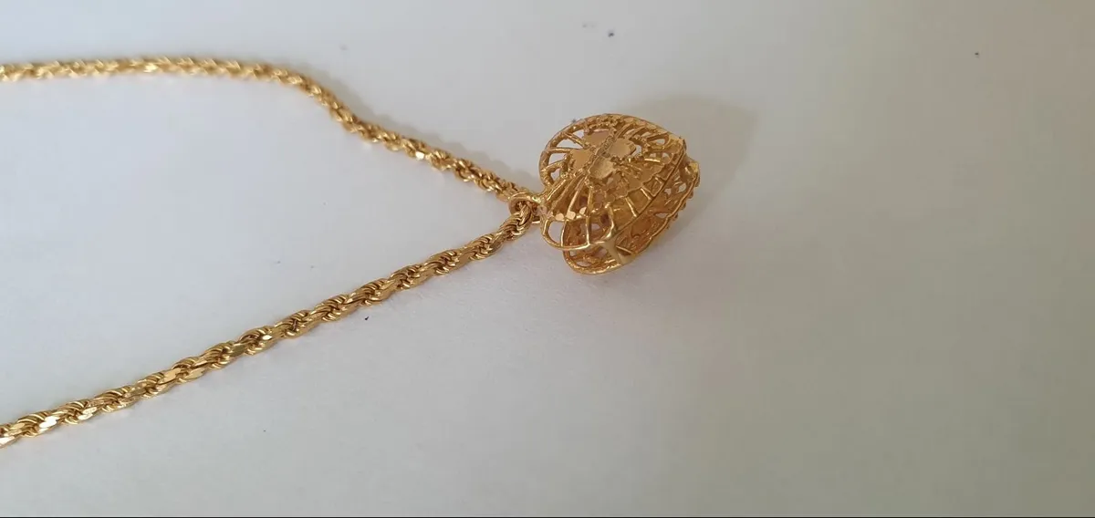 Gold chain - Image 2