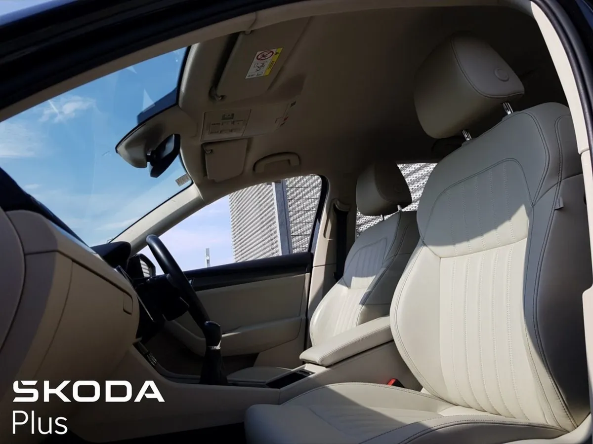 Skoda Superb Superb Style 2.0tdi 150HP - Image 3
