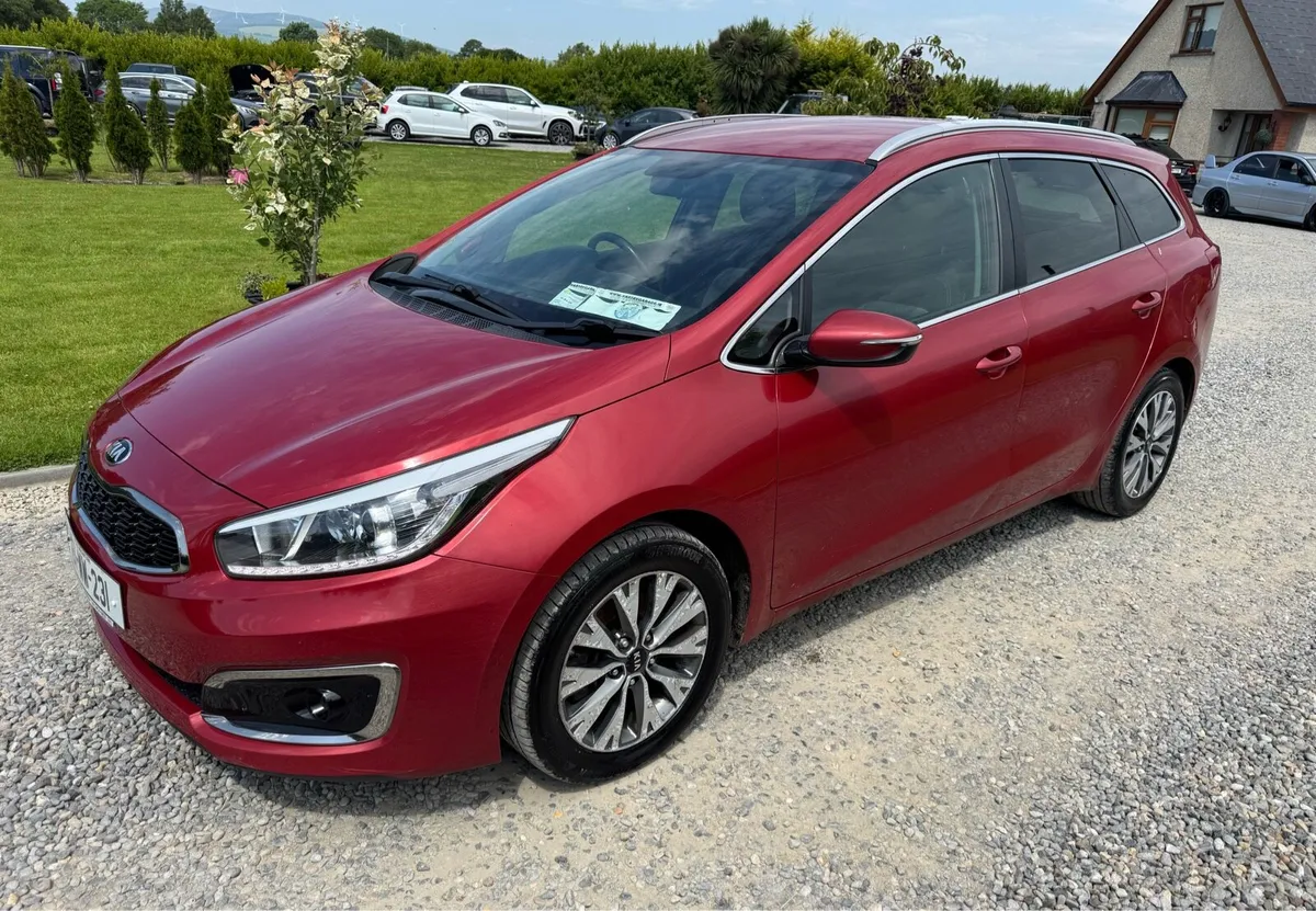 Kia Ceed Estate - Image 2