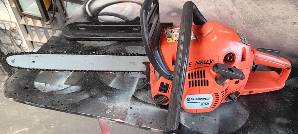 chainsaw husqvarna 236 - Image 1