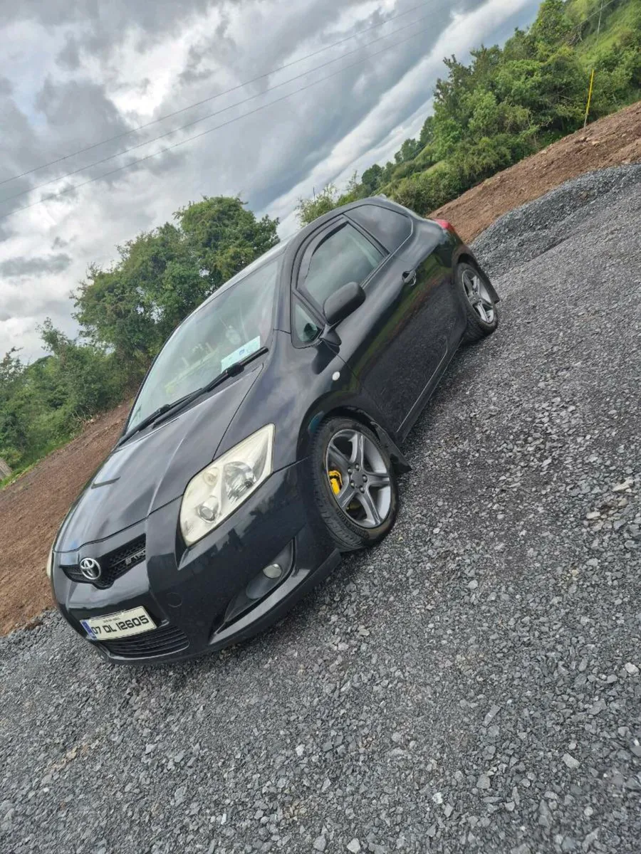 07 auris - Image 1