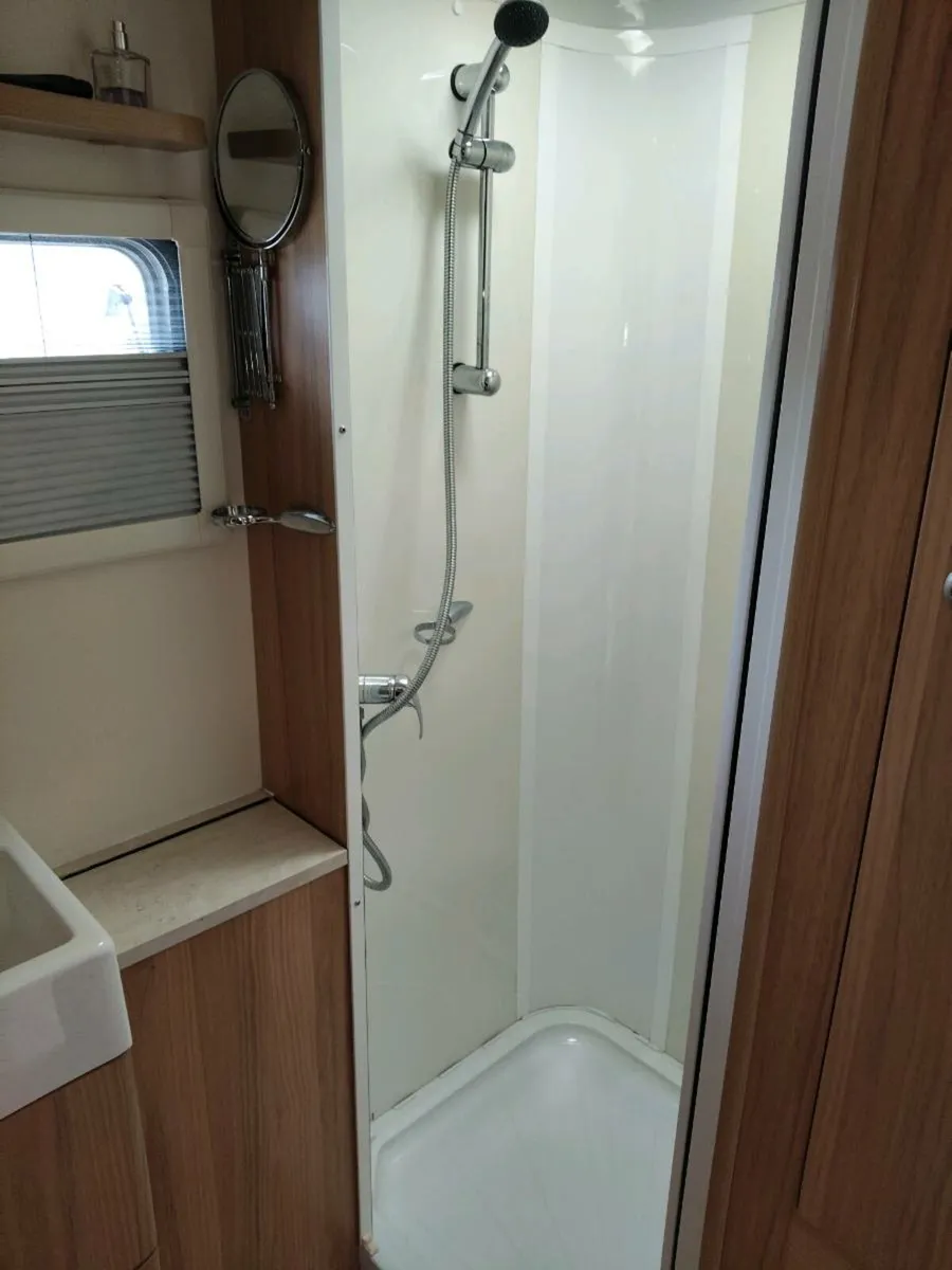 Bailey UNICORN SAVILE two berth  Price Drop - Image 3