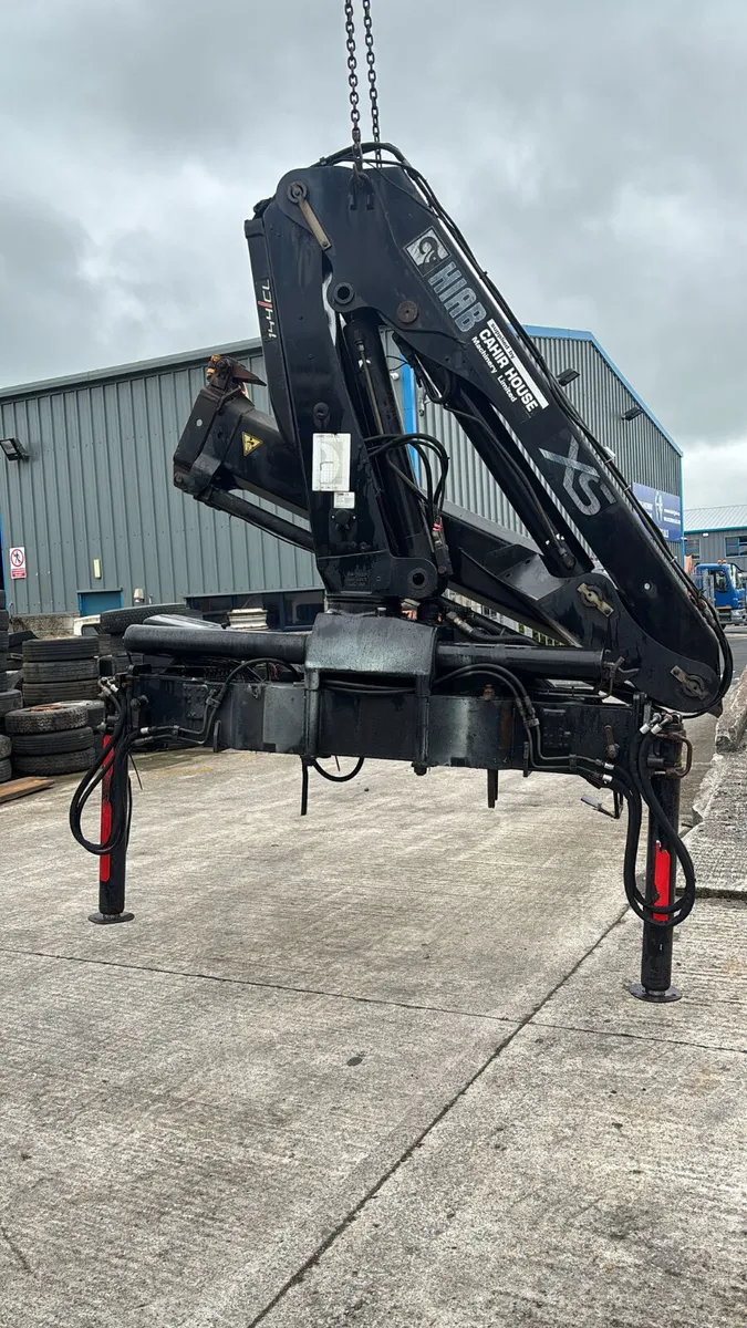For Sale: HIAB XS Hydraulic Crane - Image 2