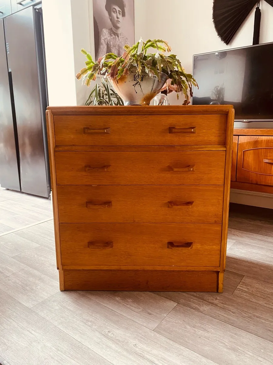 Mid Century GPlan Chest of Drawers - Image 1