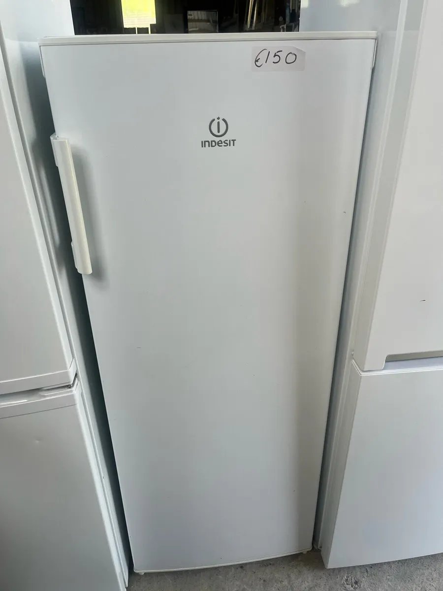 Indesit fridge - Image 1