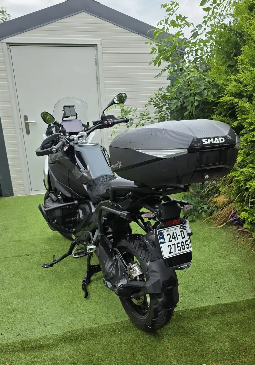 2024 BMW R1300GS TE Triple Black with extras - Image 3