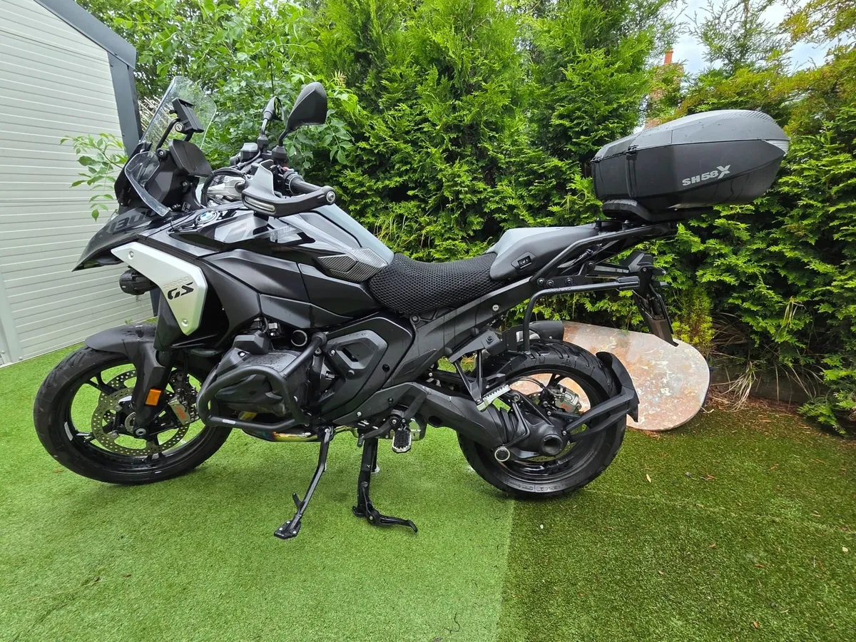 2024 BMW R1300GS TE Triple Black with extras - Image 4