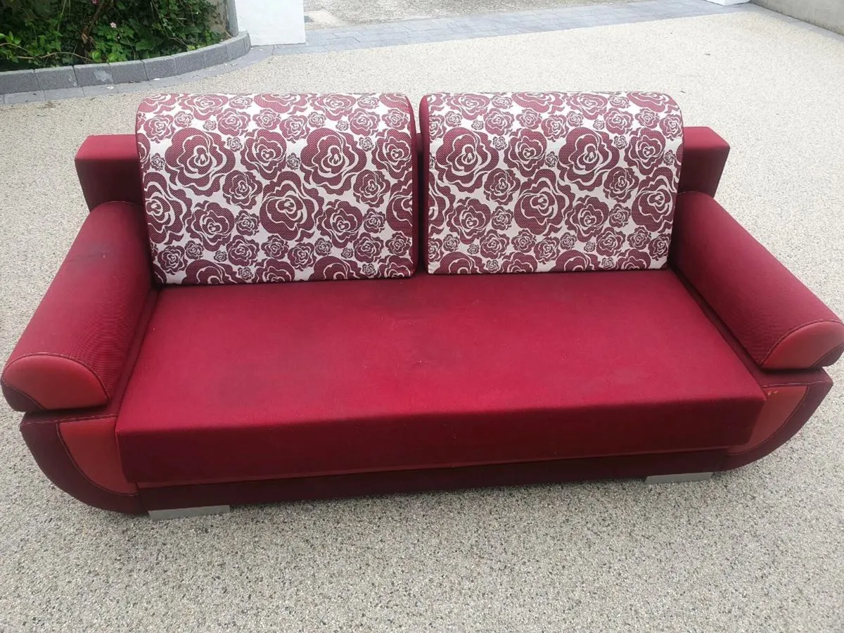 Free Couch - Image 1