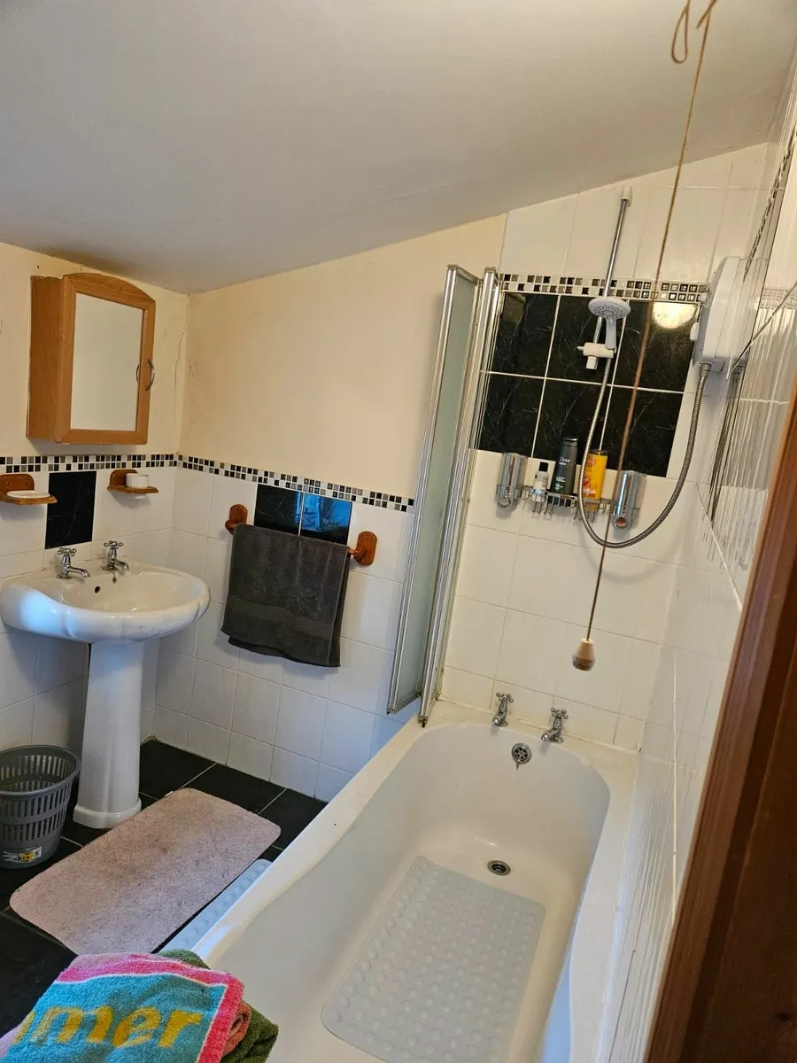 holiday home rent  LE Parlour - Image 2