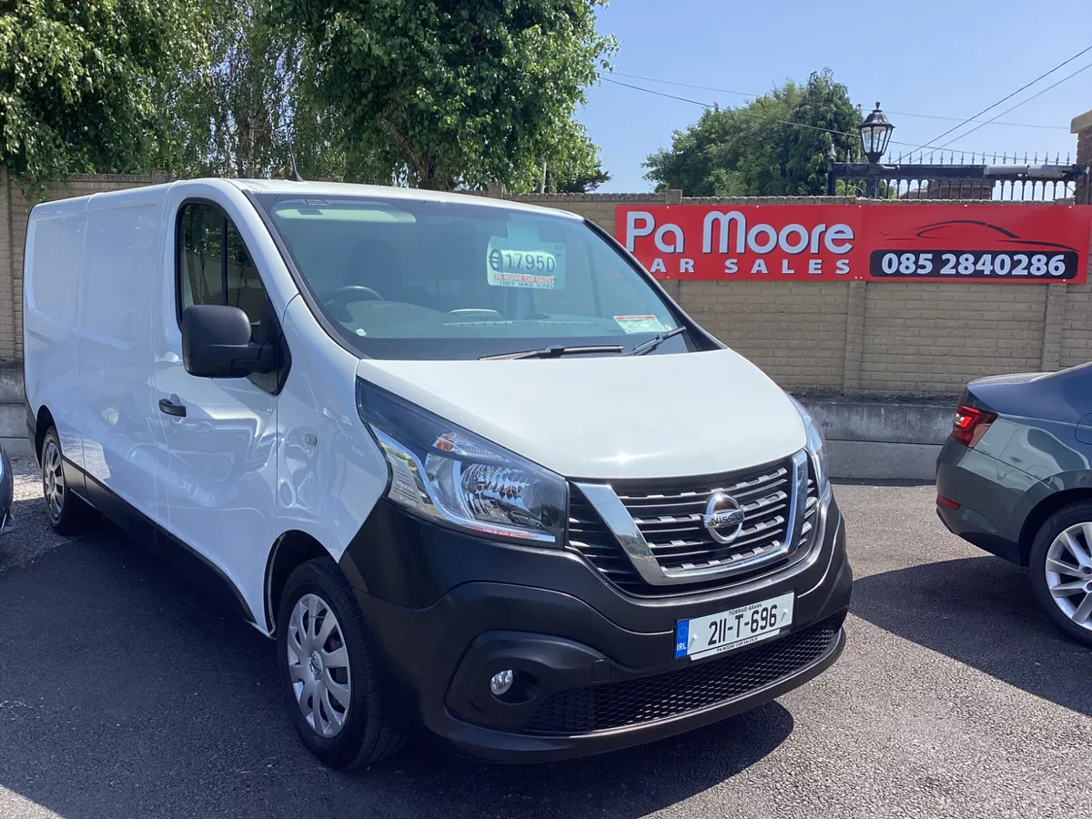 Nissan NV300 ** 1 OWNER * SAT NAV - Image 1