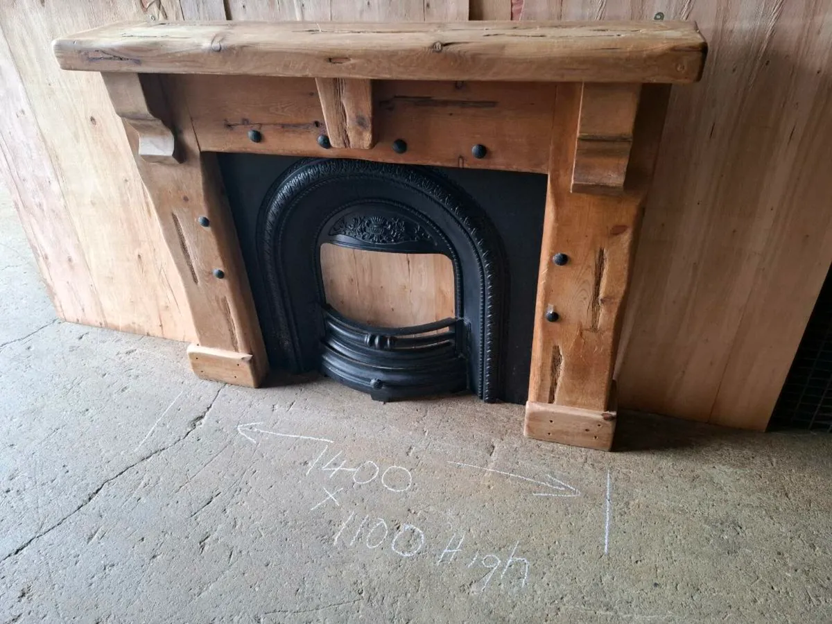 Fireplace surround + chairs - Image 1